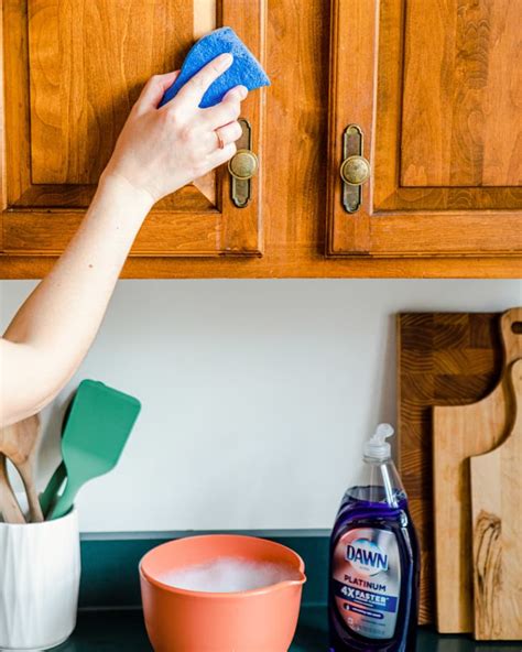 clean kitchen cabinets with steel wool|cleaning kitchen cabinets with detergent.